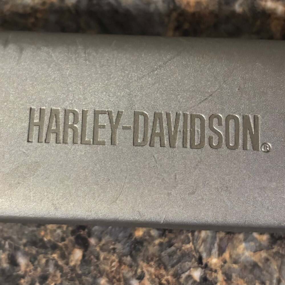Harley Davidson Eyeglass or Sunglass Hard Shell Case, Gray & Black Clamshell